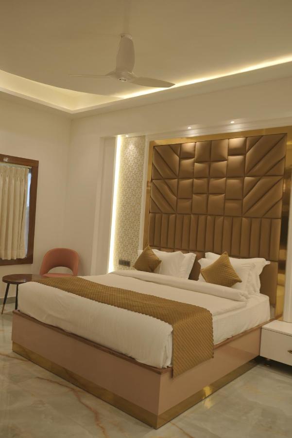 Golden Stone Resorts Aligarh Exterior photo
