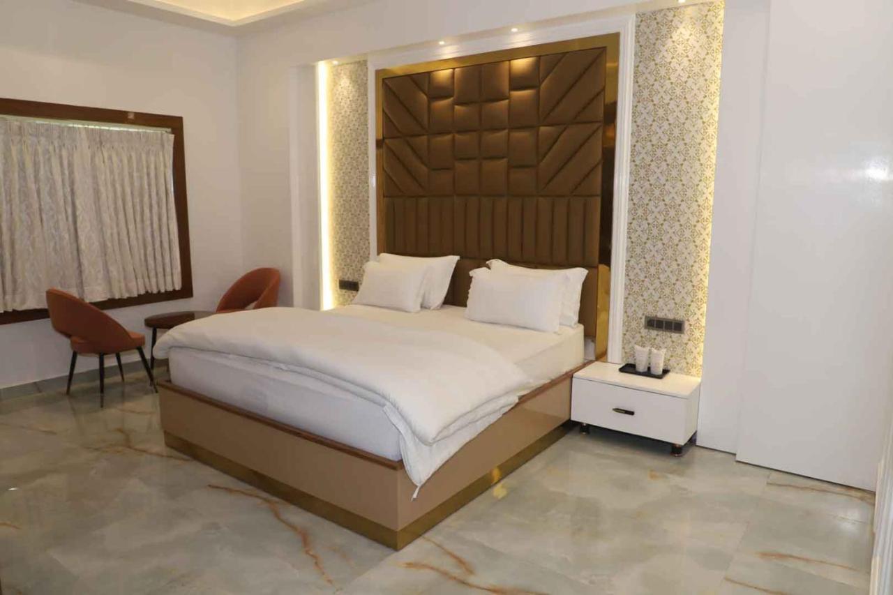Golden Stone Resorts Aligarh Exterior photo